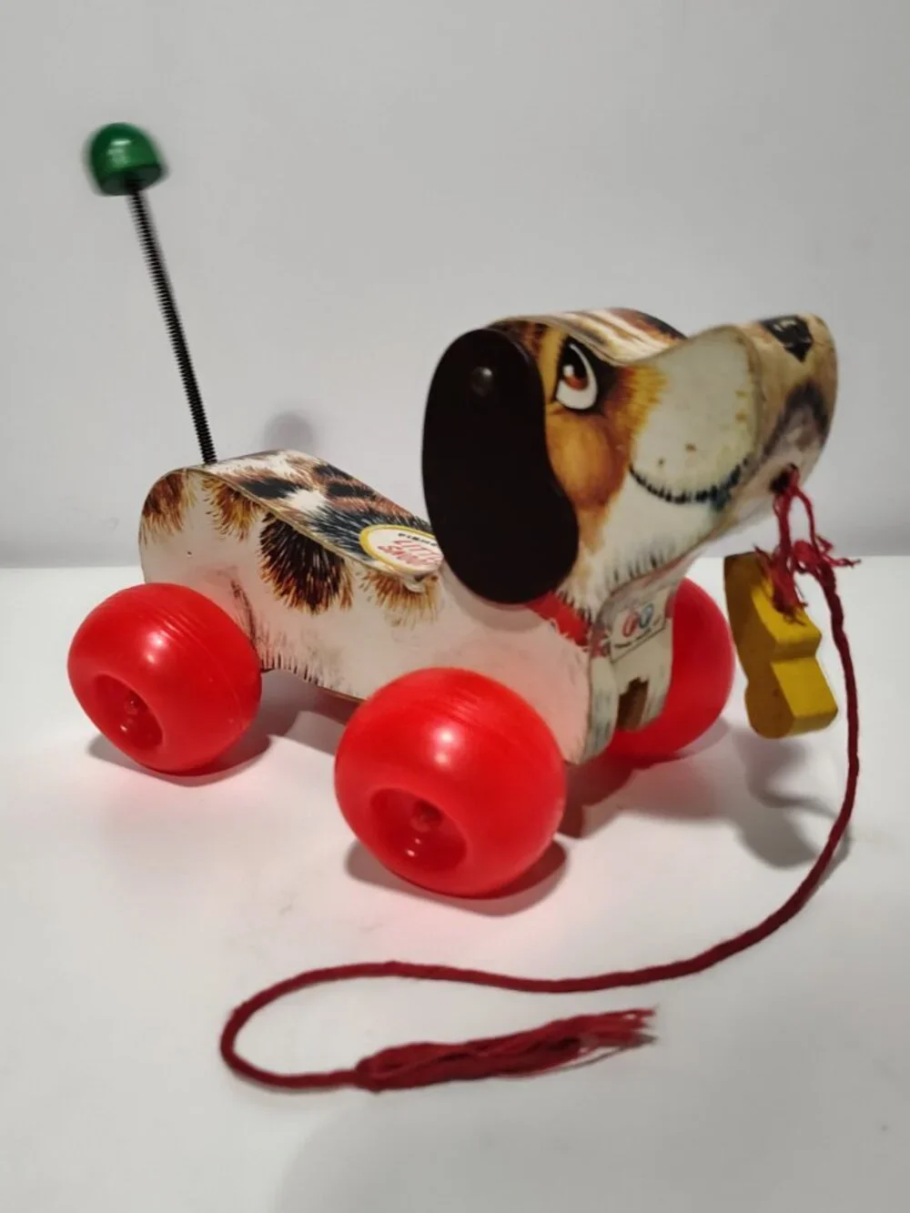 Vintage Fisher Price Little Snoopy #693 Wooden Pull Toy Dog Shoe Works USA